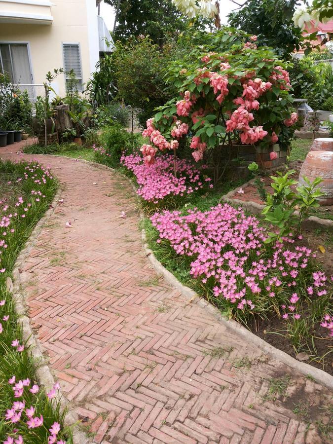 Rungnatee Place & Boutique Hotel Buri Ram Eksteriør billede