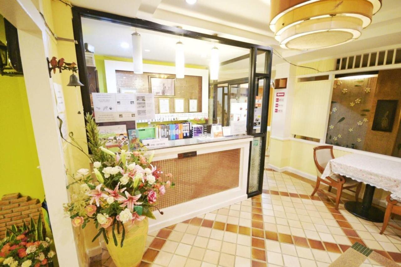 Rungnatee Place & Boutique Hotel Buri Ram Eksteriør billede